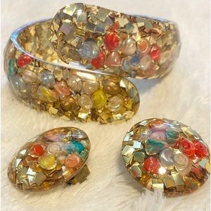 Rare VTG Clear Gold Confetti Seashell Clamp Bracelet set